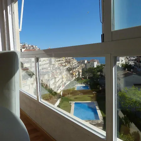 Sunny Sea View Apartment! 아파트