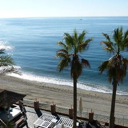 아파트 Sunny Sea View Apartment! 베날마데나코스타
