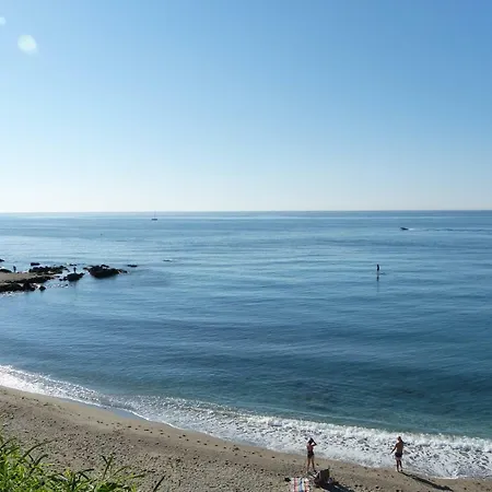 Sunny Sea View Apartment! *