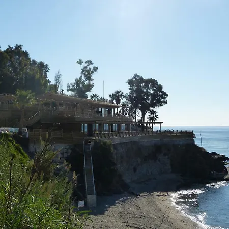 Sunny Sea View Apartment! *